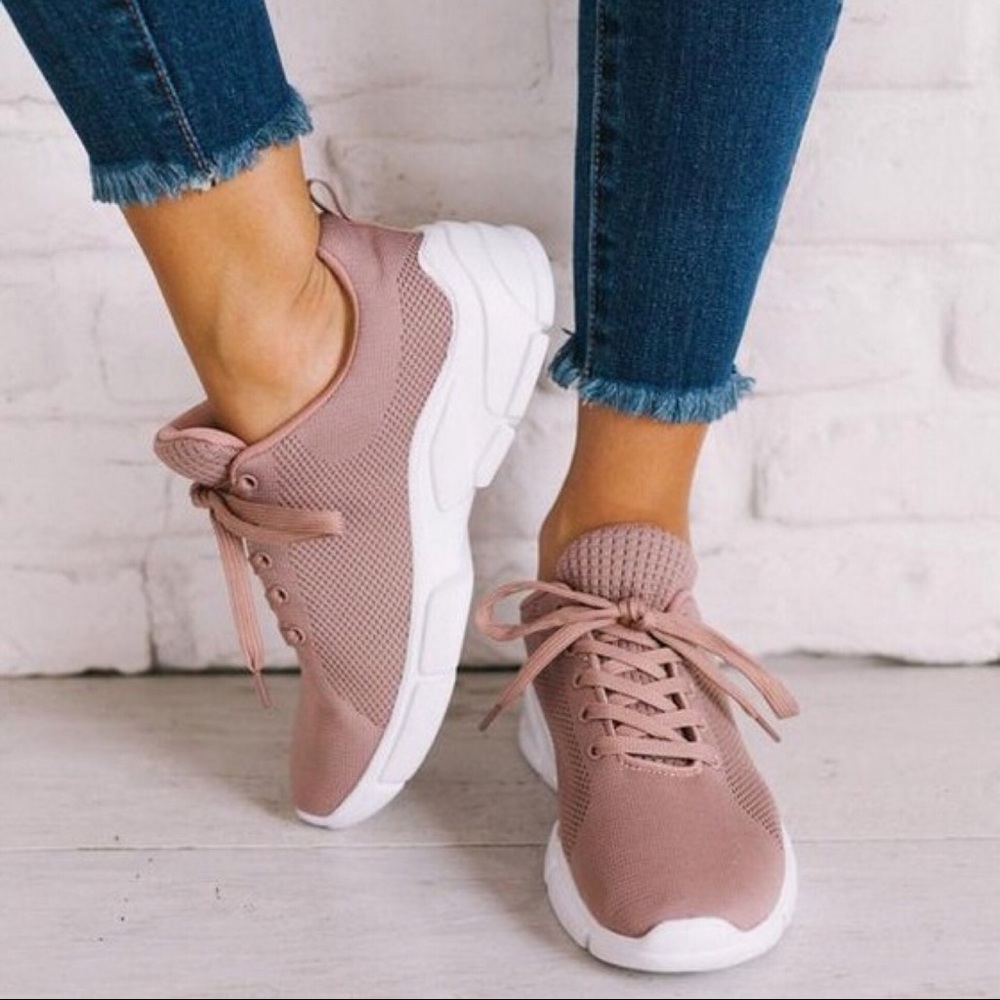 CLEARANCE-FIRM‼️ 5🌟Lucky Sneaker in Mauve - Picture 3 of 5